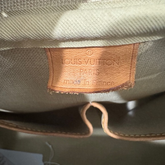 Louis Vuitton Deauville Monogramed Brown/Tan Top Handle Handbag, VTG, AUTHENTIC - Picture 4 of 6